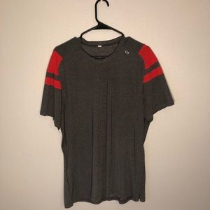 Lululemon T-Shirt